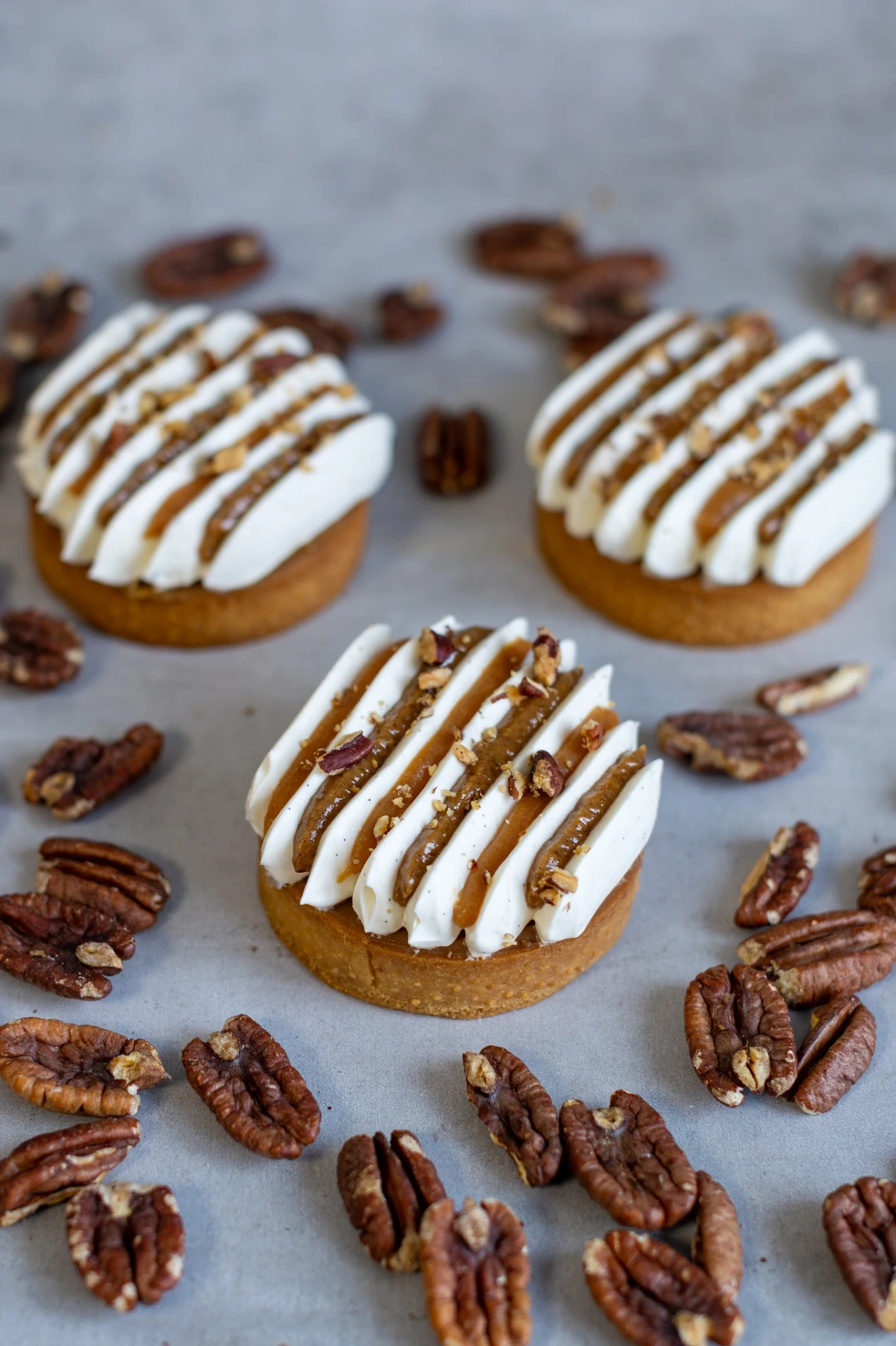 Tarte Vanille, Noix de Pécan & Caramel